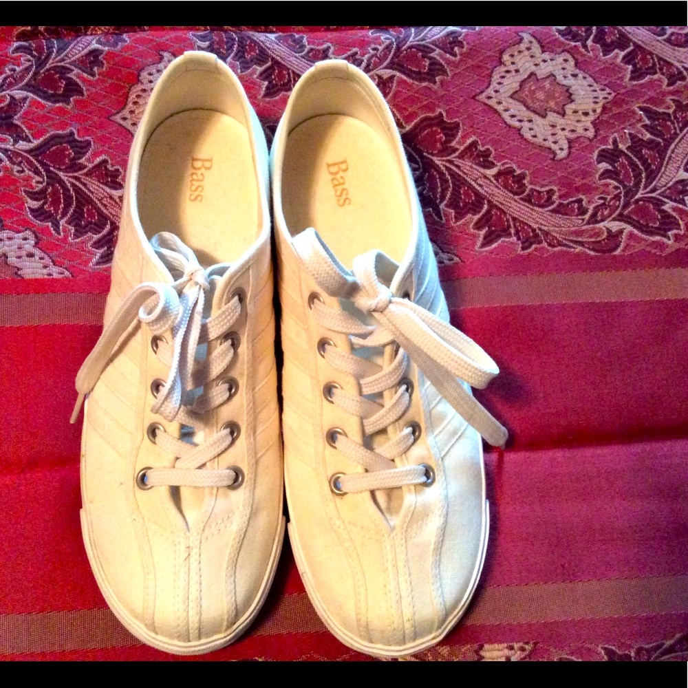 Bass Canvas Shoes